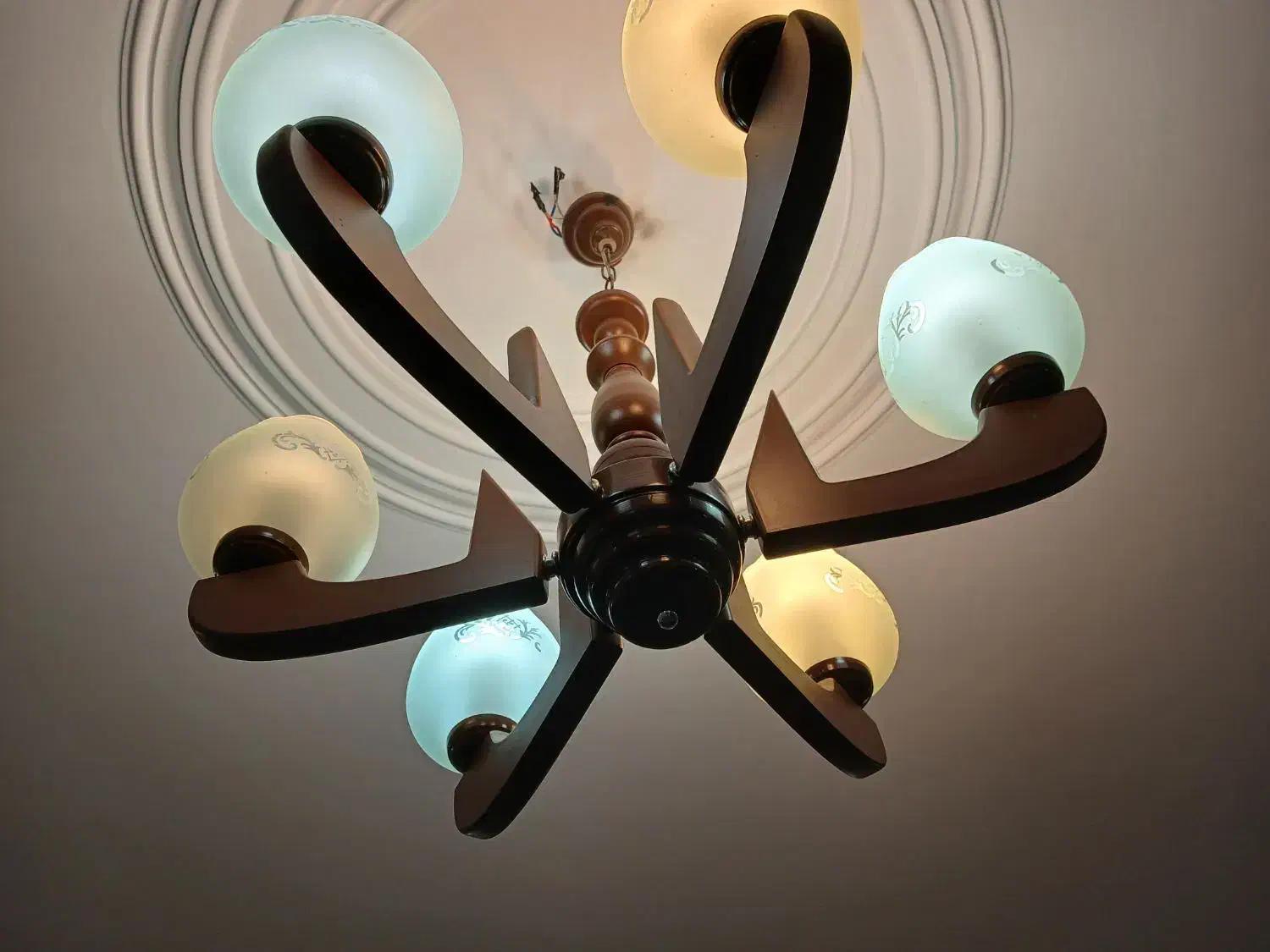 لوستر ۶ شاخه چوبی|لوستر و چراغ آویز|تهران, ابوذر|دیوار