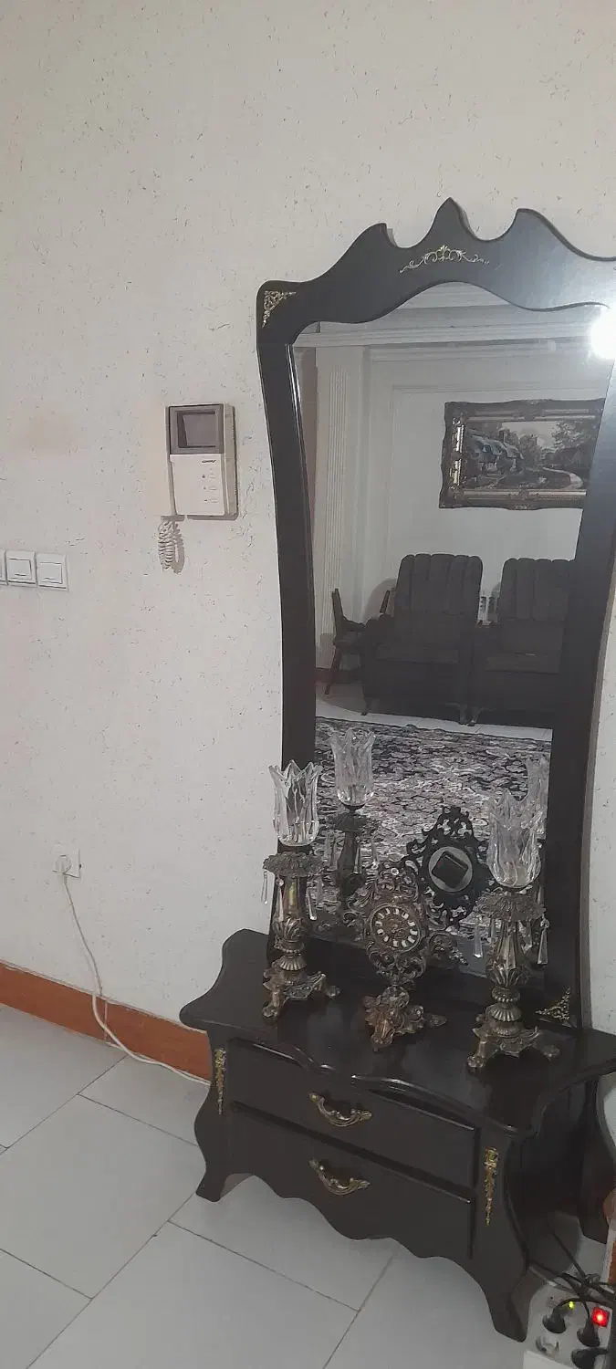 اینه شمعدان و بوفه|بوفه، ویترین، کنسول|ملارد, |دیوار