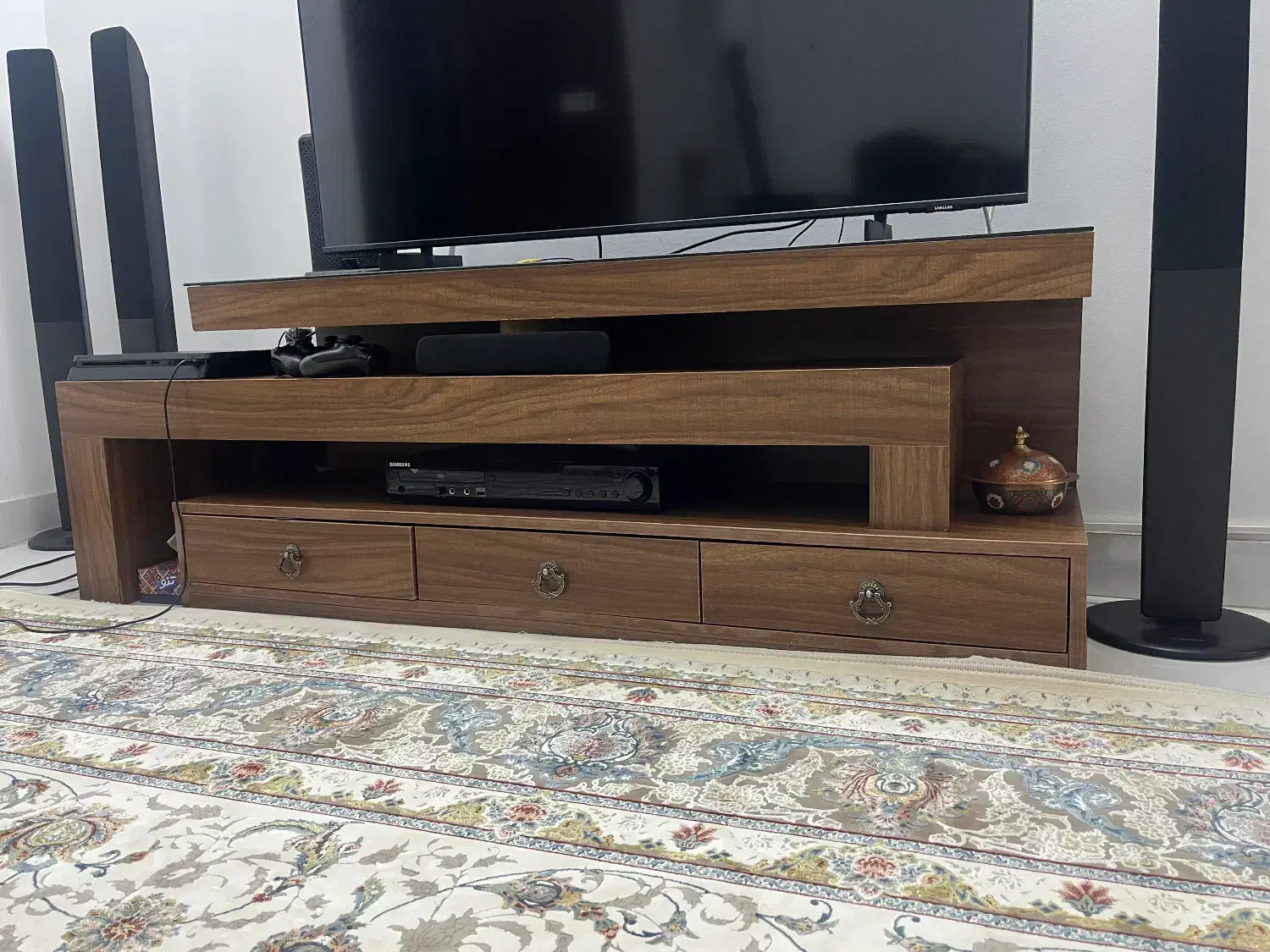 میز تی وی|میز تلویزیون|مشهد, مشکینی (شهرک غرب)|دیوار