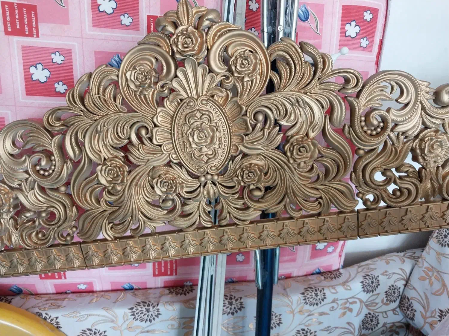 میز ناهار خوری.تلویزیون ۲۱ آنچ.تشک دونفره.کتیبه.|تلویزیون و پروژکتور|جهرم, |دیوار