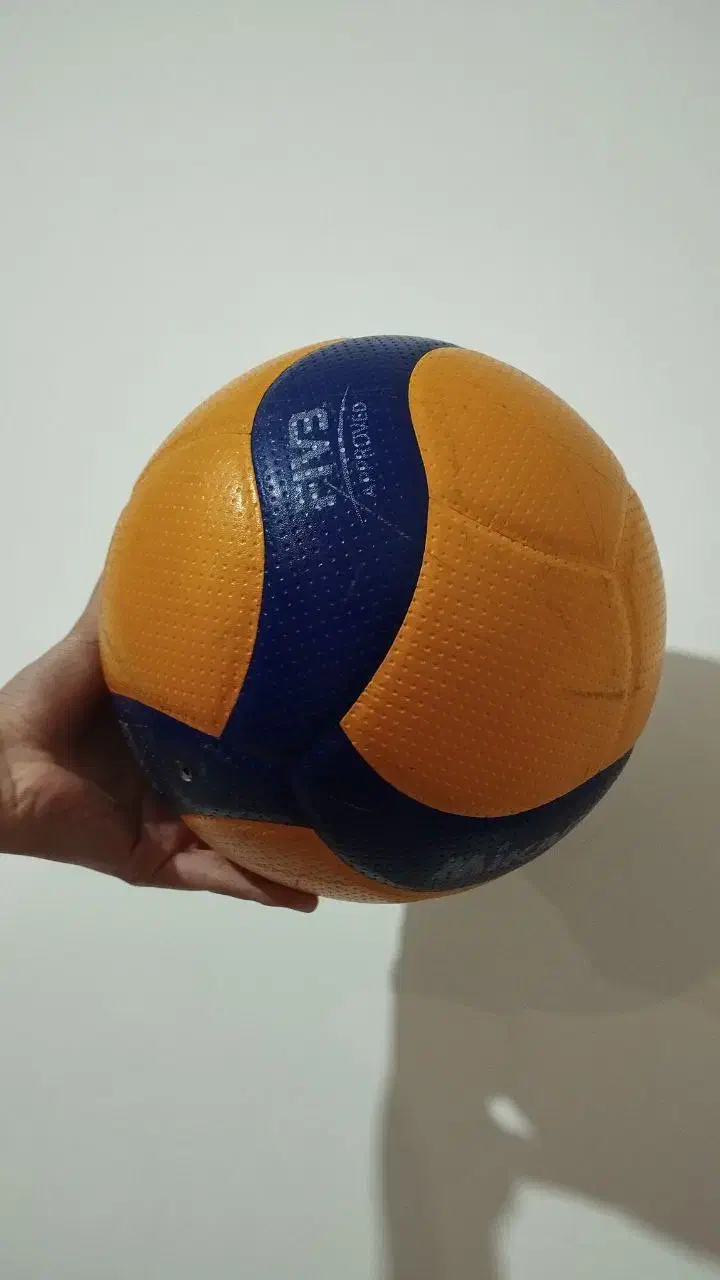 توپ Mikasa v200 اورجینال|ورزشهای توپی|نظرآباد, رسالت|دیوار