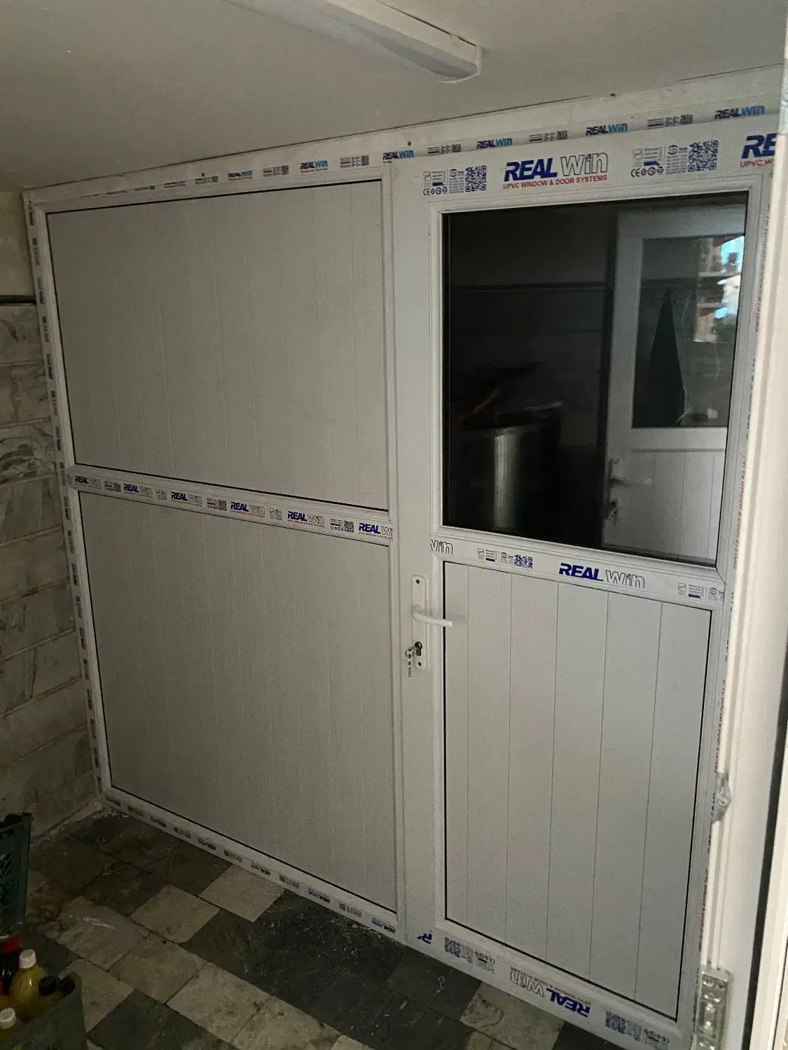 درب و پنجره سازی|خدمات پیشه و مهارت|پیشوا, |دیوار