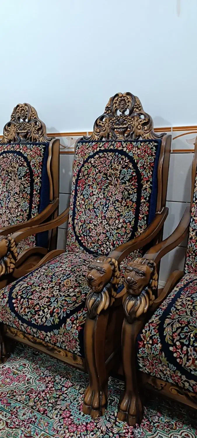 مبل قالی|مبلمان خانگی و میز عسلی|جیرفت, |دیوار