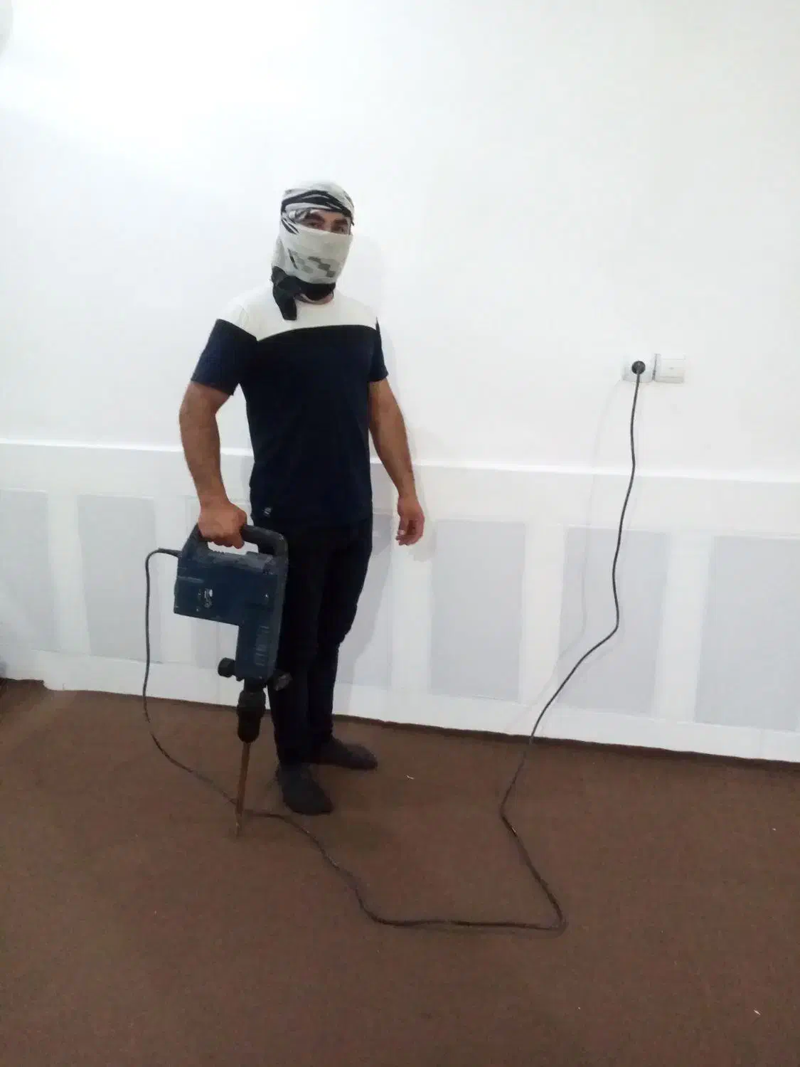 تخریب،لوله کشی،جوشکاری،کابینت،|خدمات پیشه و مهارت|شوشتر, |دیوار