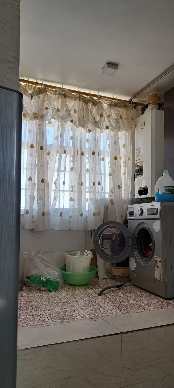 اجاره منزل ابتدای نصر شرقی|اجارهٔ خانه و ویلا|شیراز, تل حسین‌آباد|دیوار