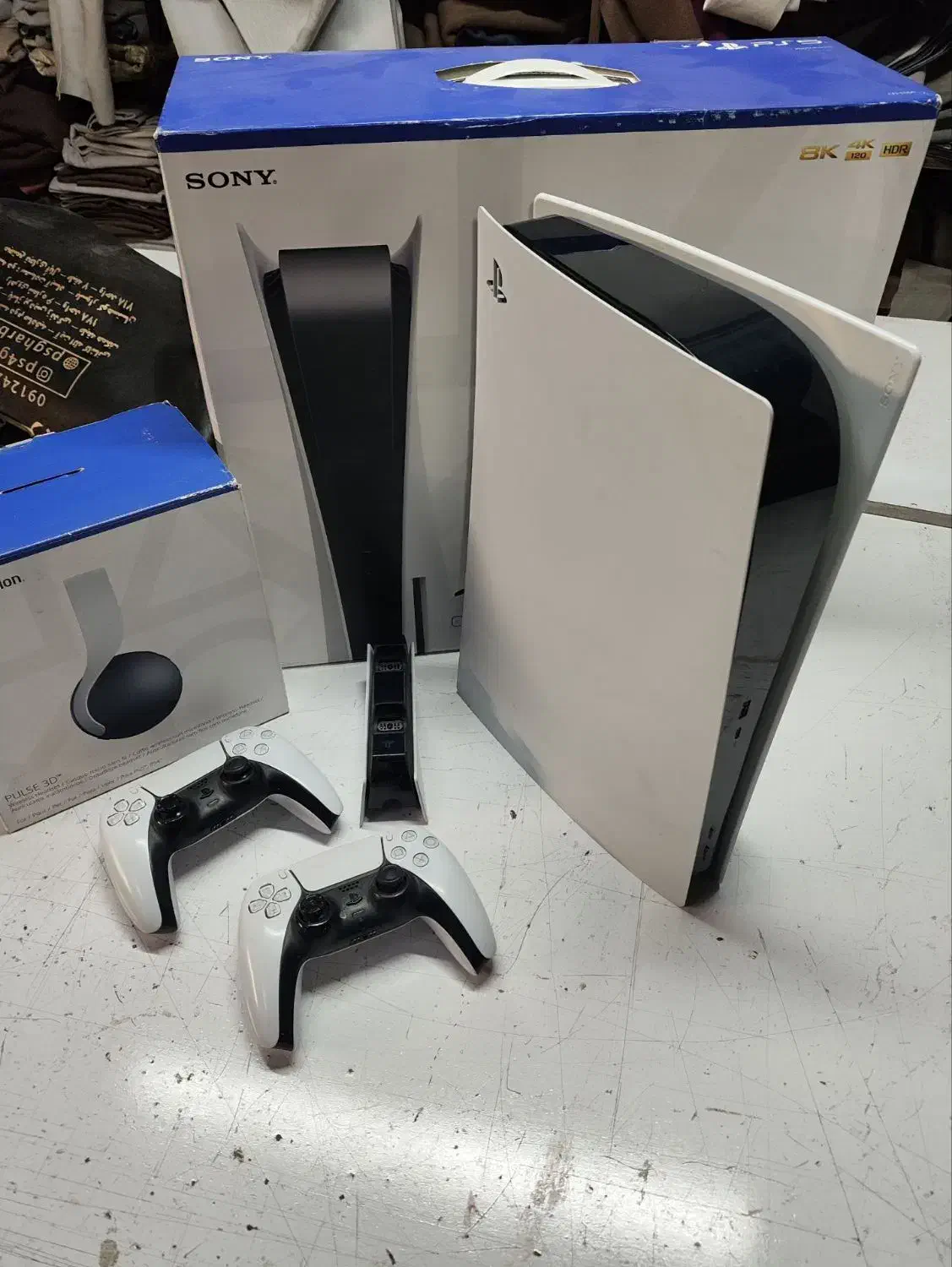 پلی استیشن ۵ اورجینال و پایه شارژر و هدست و ۲ دسته|کنسول، بازی ویدئویی و آنلاین|فردیس, سرحد آباد|دیوار