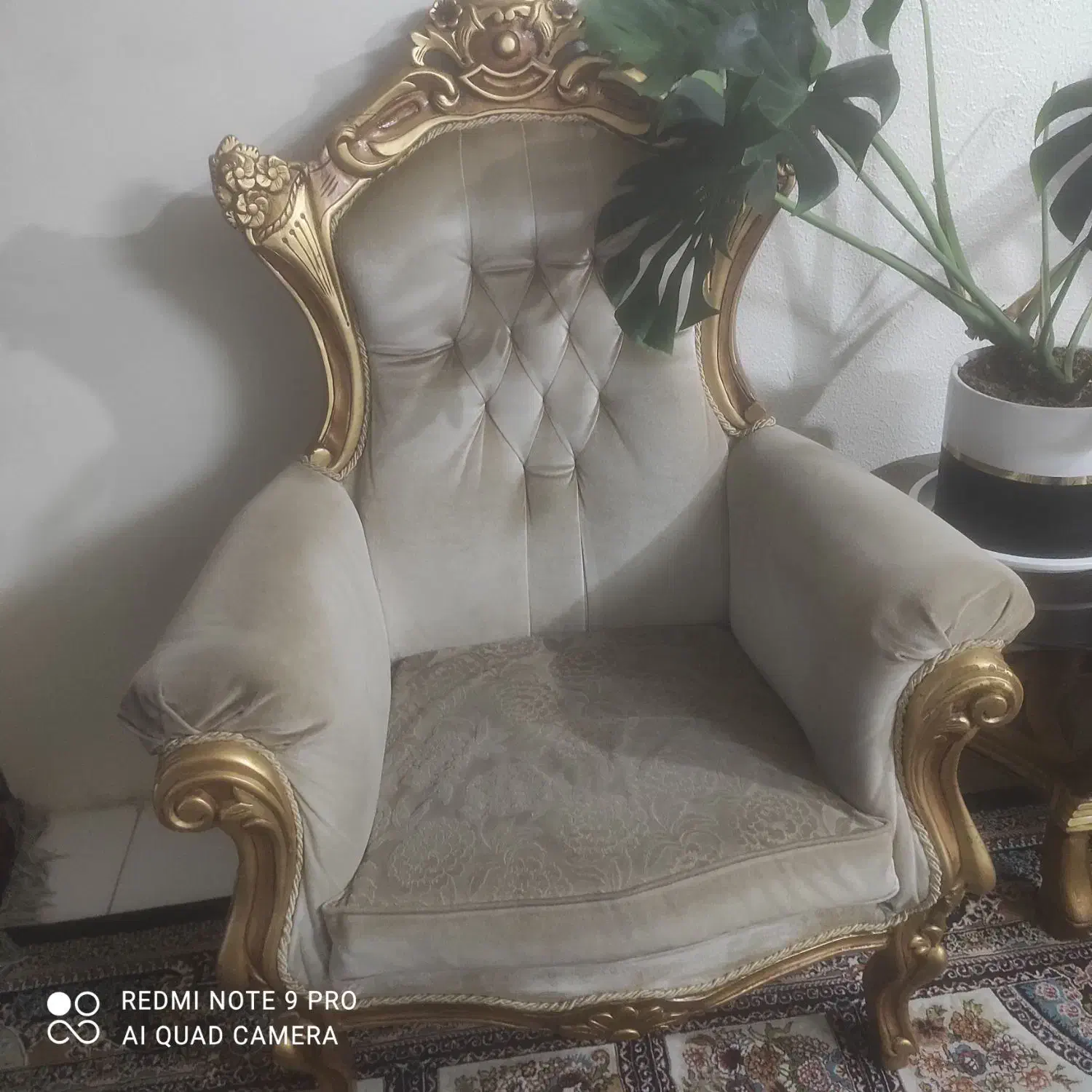 مبل کلاسیک|مبلمان خانگی و میز عسلی|شاهین‌شهر, شهرک گلدیس|دیوار