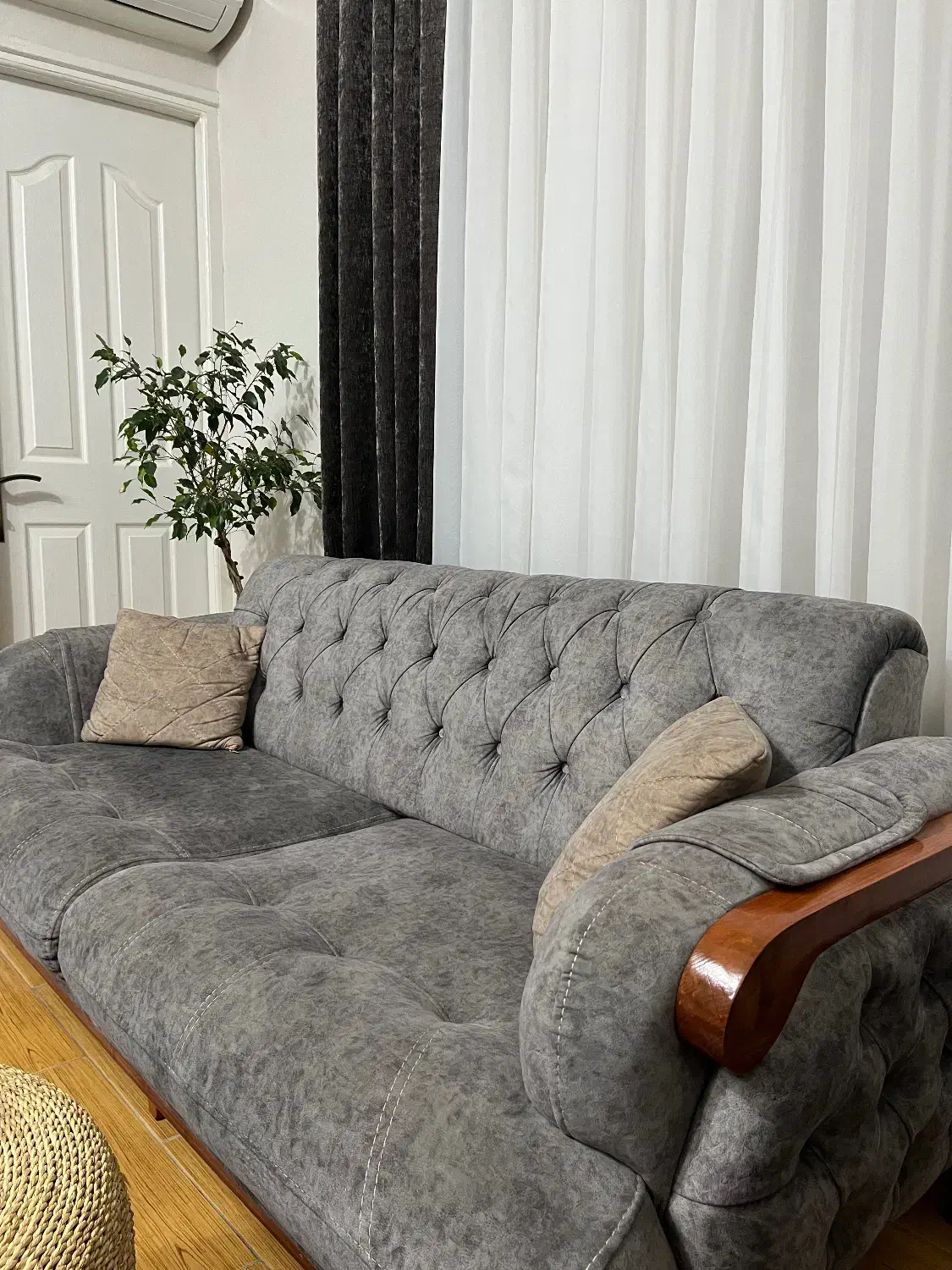 مبل ۸نفره مدل چستر|مبلمان خانگی و میز عسلی|لاهیجان, خمیر کلایه|دیوار