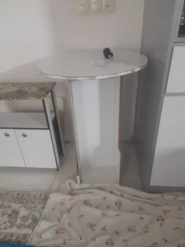 میز گرد سالم ونوی|میز تلفن|مشهد, مشکینی (شهرک غرب)|دیوار