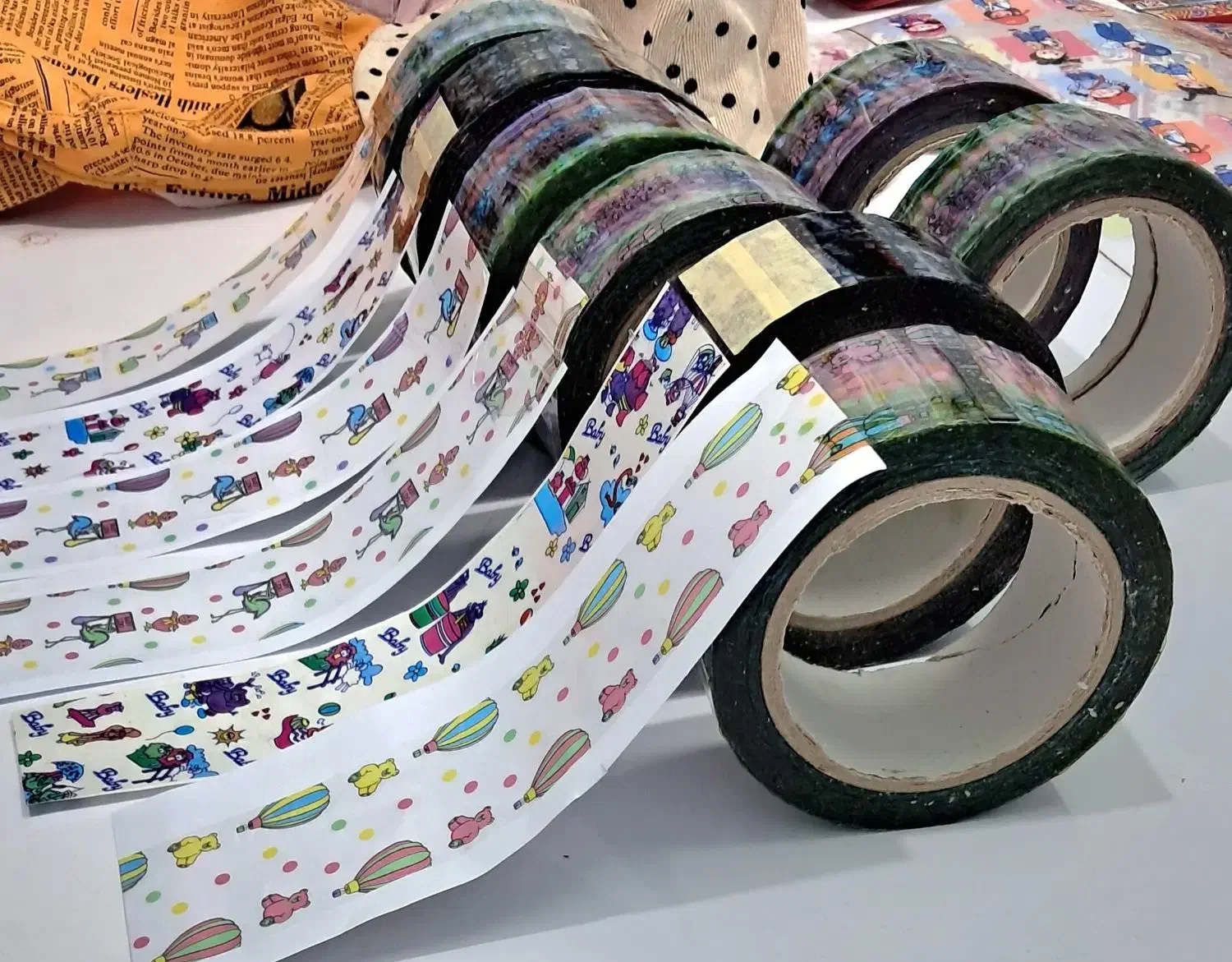 چسب پهن فانتزی|لوازم التحریر|رباط‌کریم, رباط‌کریم|دیوار