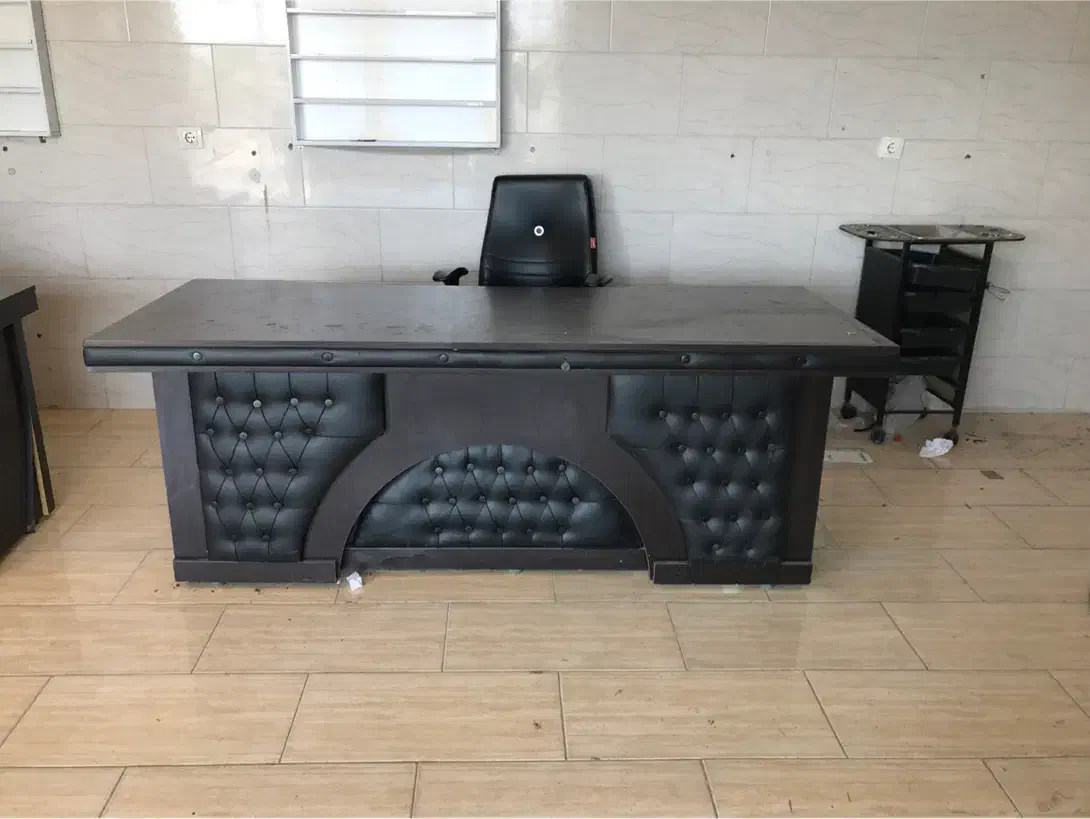 میزمدیریتی و صندلی انتظار|مبلمان اداری|اهواز, شهرک الهیه|دیوار