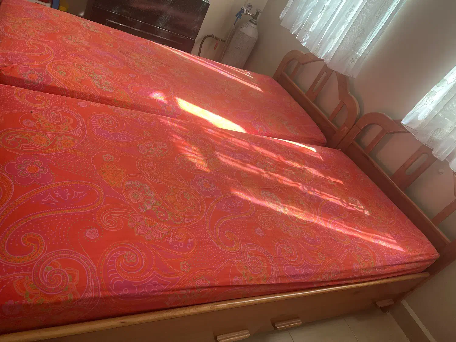 سرویس خواب|تخت و سرویس خواب|محمدشهر, محمدشهر|دیوار