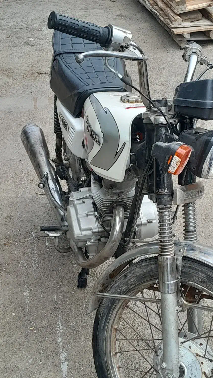 هندا ۱۲۵ NMIبه شرط مکانیک|موتورسیکلت|بدره, |دیوار