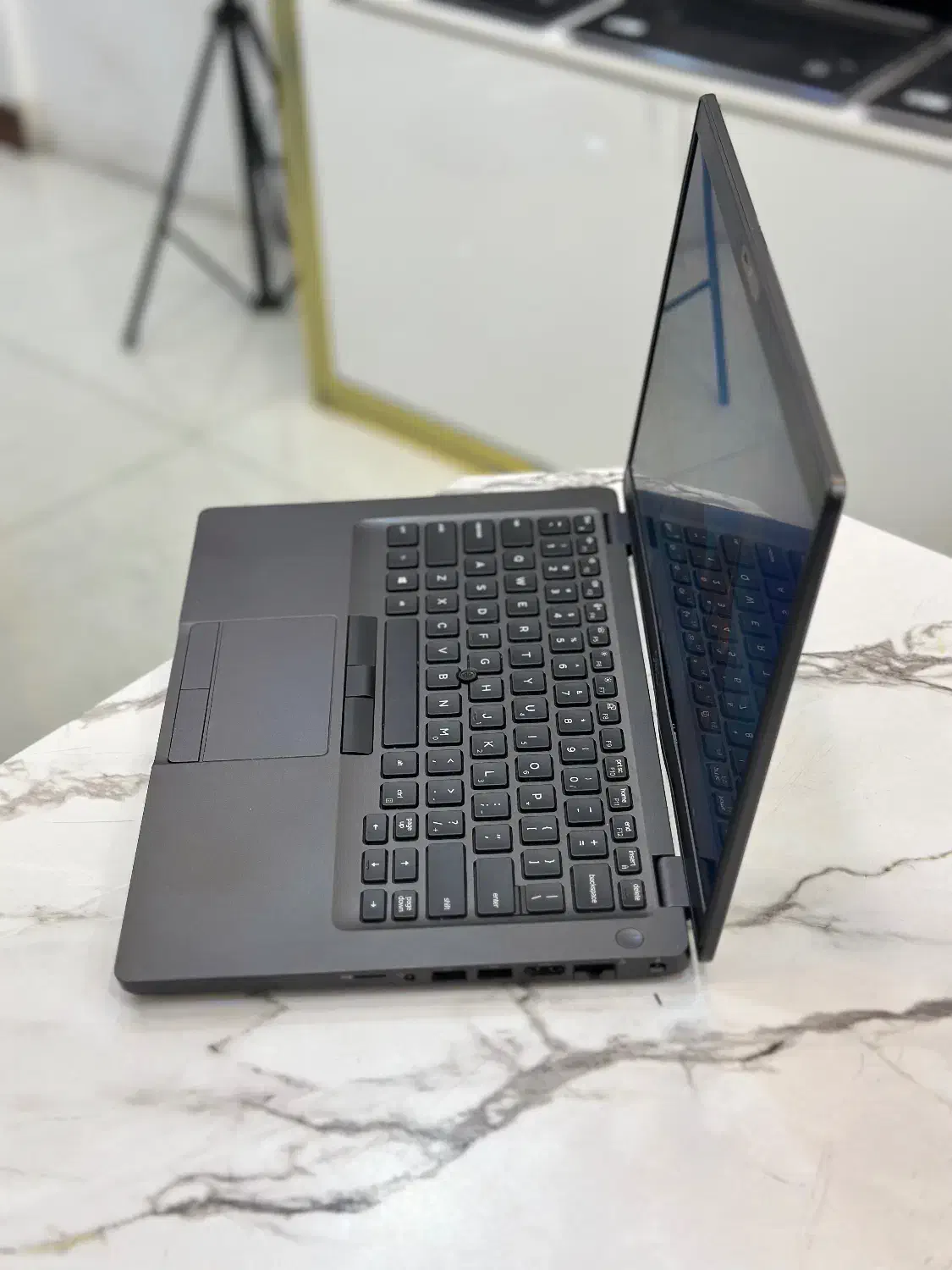 DELL LATITUDE 5400 نسل ۸-تاچ|رایانه همراه|شیراز, ملاصدرا|دیوار