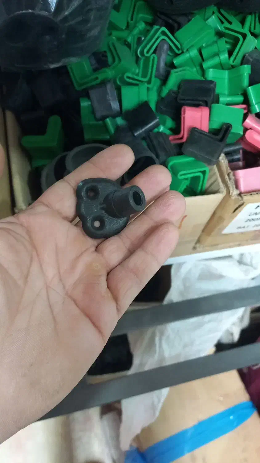 پایه درپوش پلاستیک میز و صندلی|صندلی و نیمکت|تبریز, |دیوار