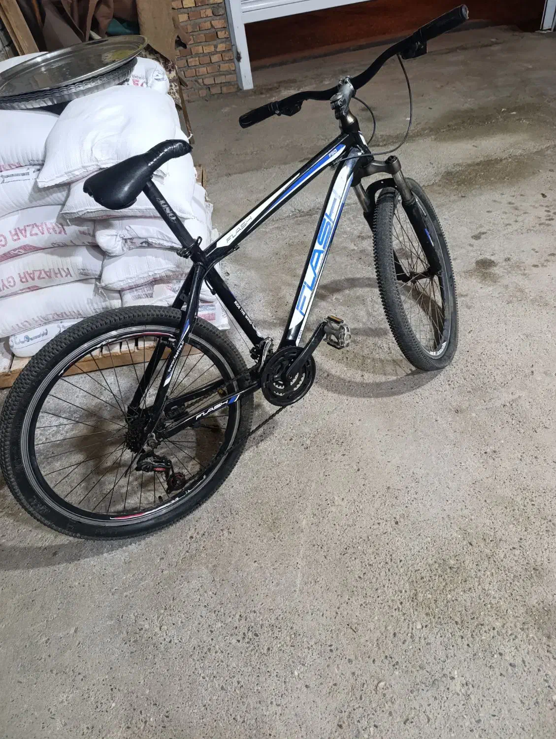 دوچرخه 26 فلش|دوچرخه، اسکیت، اسکوتر|گنبد کاووس, |دیوار