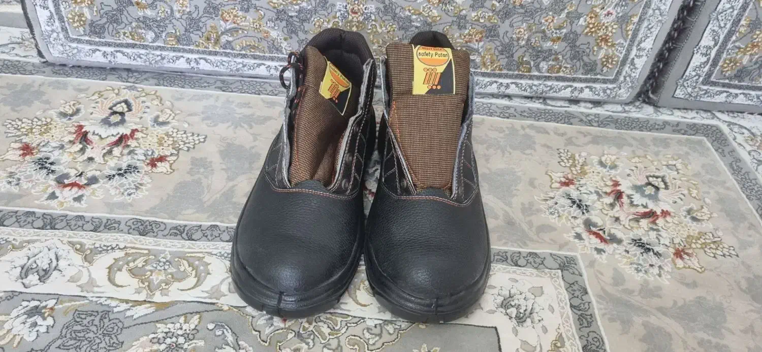 کفش کار نو سایز ۴۵ یا ۴۴|کیف، کفش، کمربند|زنجان, |دیوار