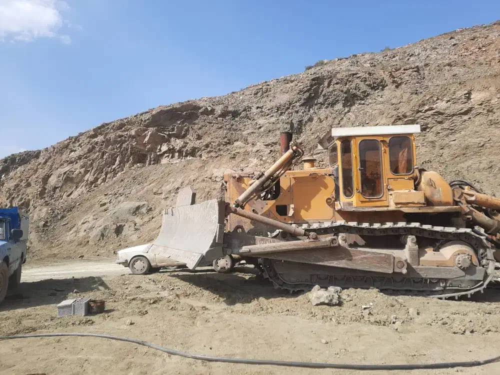 بلدوزر یا بولدوزر 155|ماشین‌آلات صنعتی|رشت, آب آسیاب|دیوار