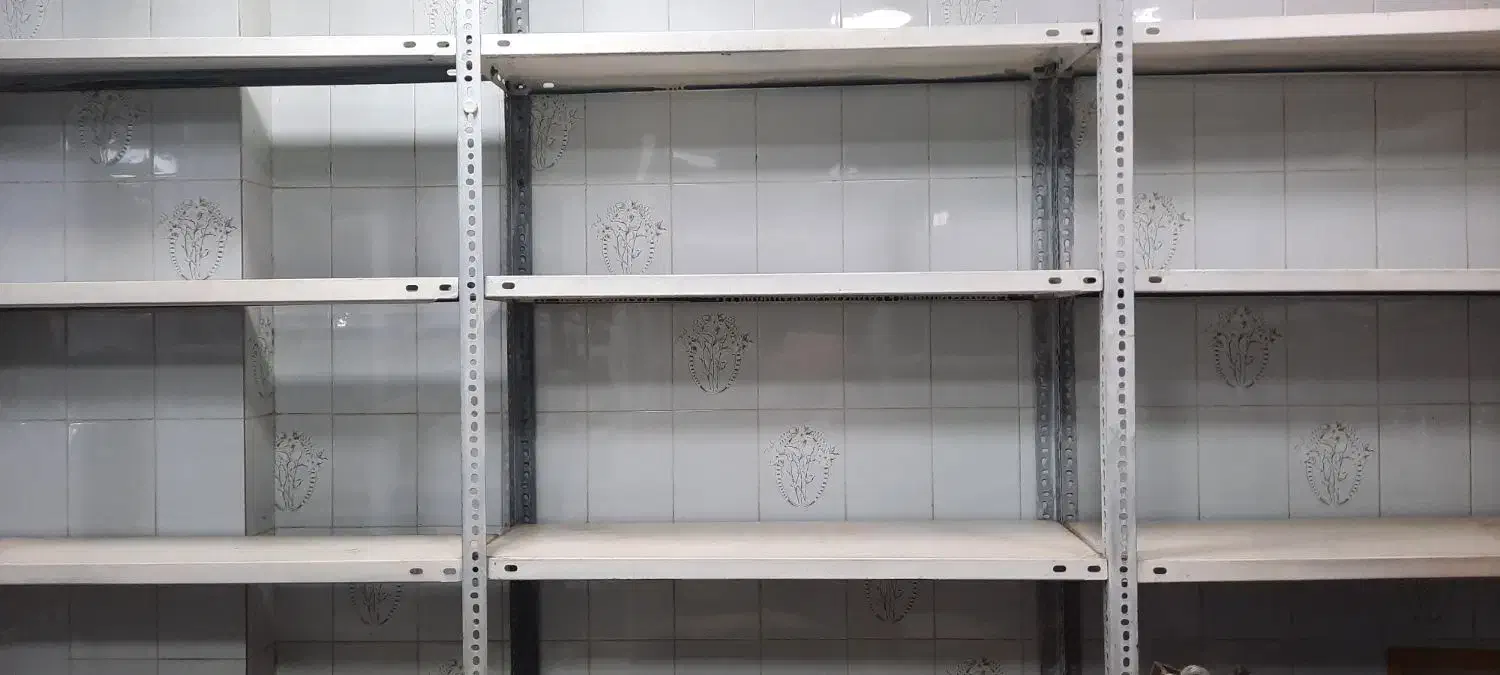 قفسه فلزی فروشگاهی سفید رنگ|فروشگاه و مغازه|لاهیجان, فیاض|دیوار