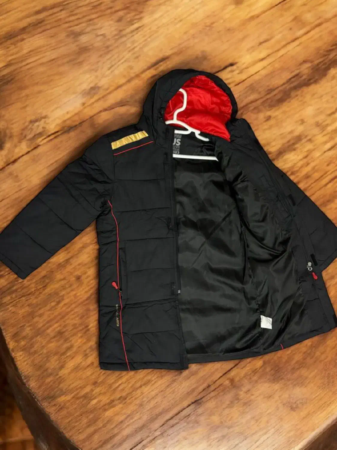 کاپشن حرفه ای اورجینال برند ZEUS|ورزش‌های زمستانی|مشهد, شهید فرامرز عباسی|دیوار