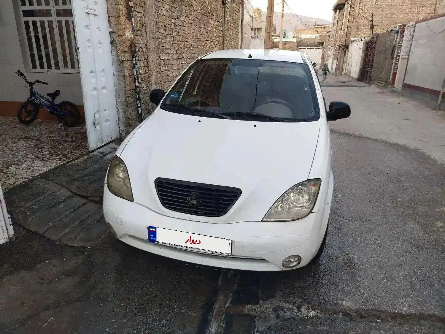 تیبا صندوقدار دوگانه|خودرو سواری و وانت|شیراز, سیاه سنگ|دیوار