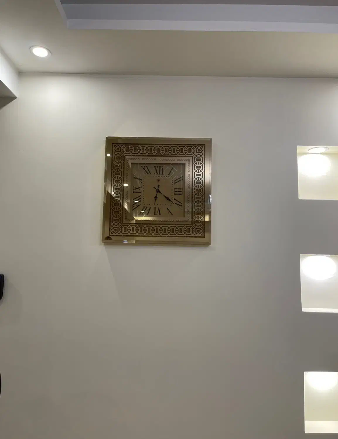 ساعت دیواری|ساعت دیواری و تزئینی|تهران, صادقیه|دیوار