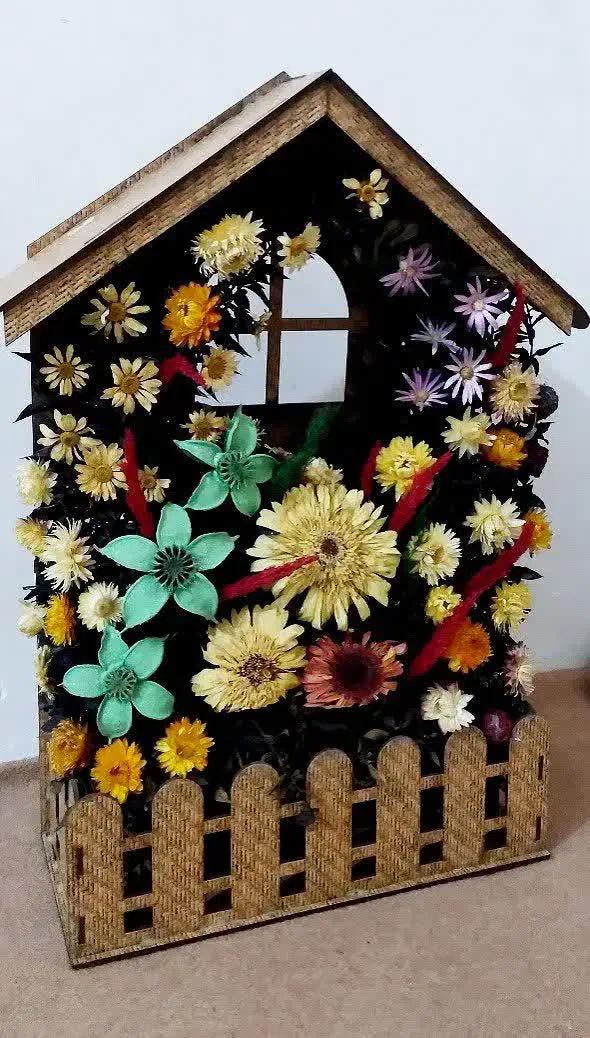 سبدگل تابلوچوب لباسی چراغ نفتی چراغ تک سنتی  تکله|صنایع دستی و سایر لوازم تزئینی|خرم‌آباد, |دیوار