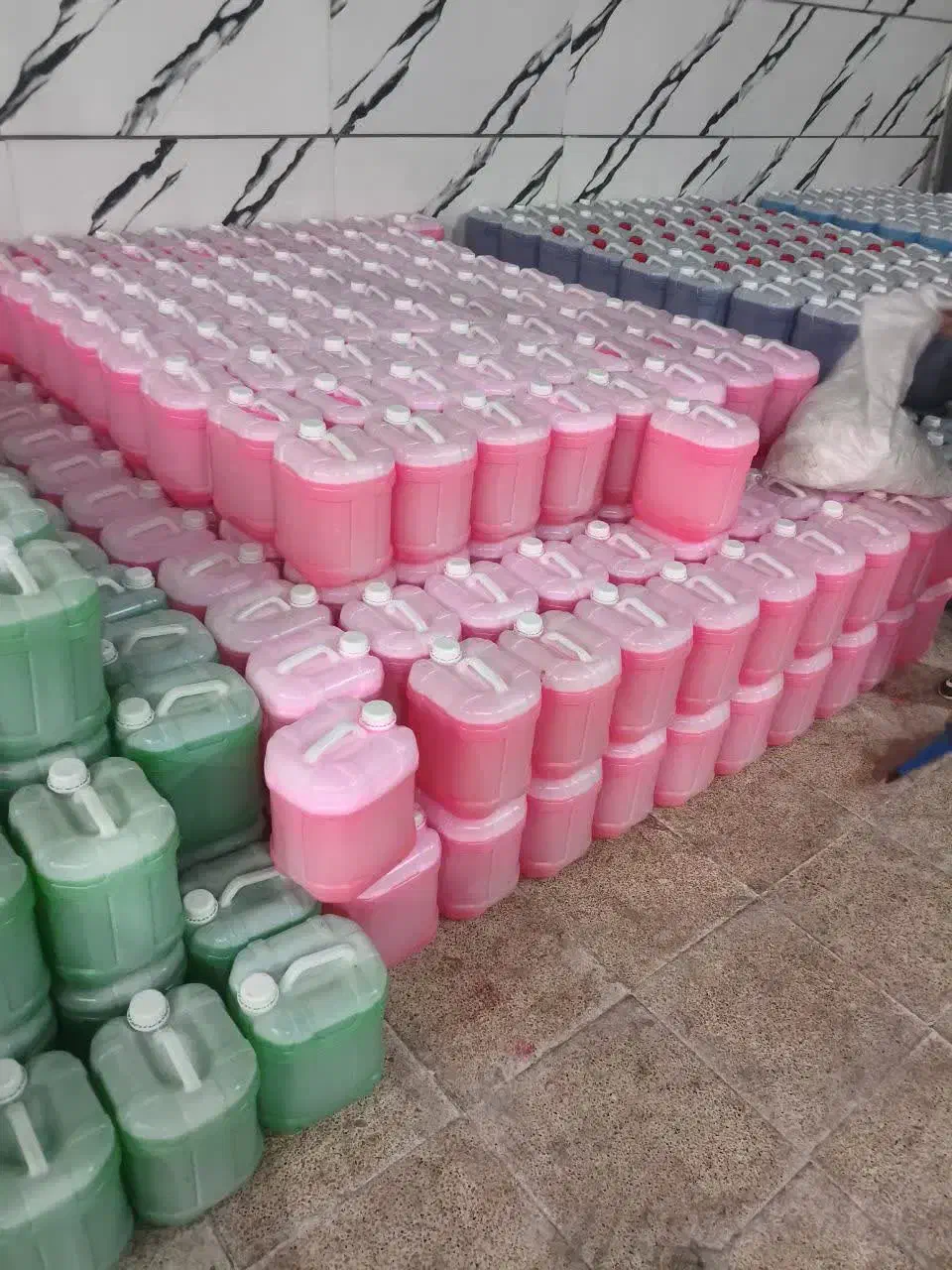 فروش عمده مواد شوینده پرسیل و پورکس و....|مواد شوینده و دستمال کاغذی|اراک, |دیوار