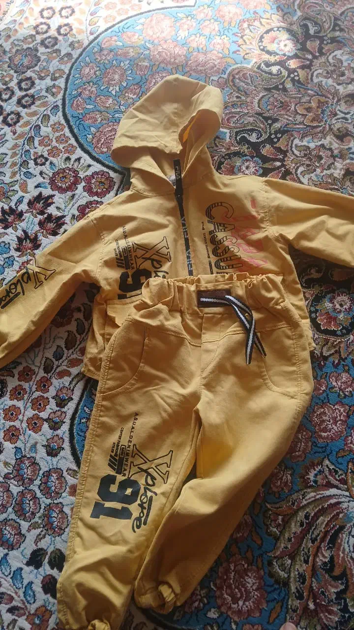 کاپشن و لباس مجلسی،نو|کفش و لباس بچه|اصفهان, باتون|دیوار