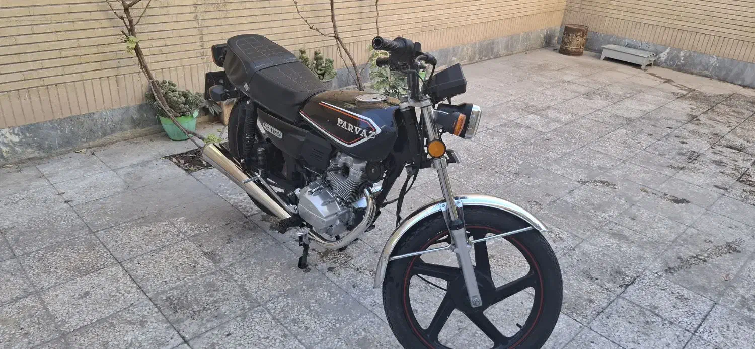 ۱۲۵ پرواز|موتورسیکلت|شاهین‌شهر, فیض|دیوار