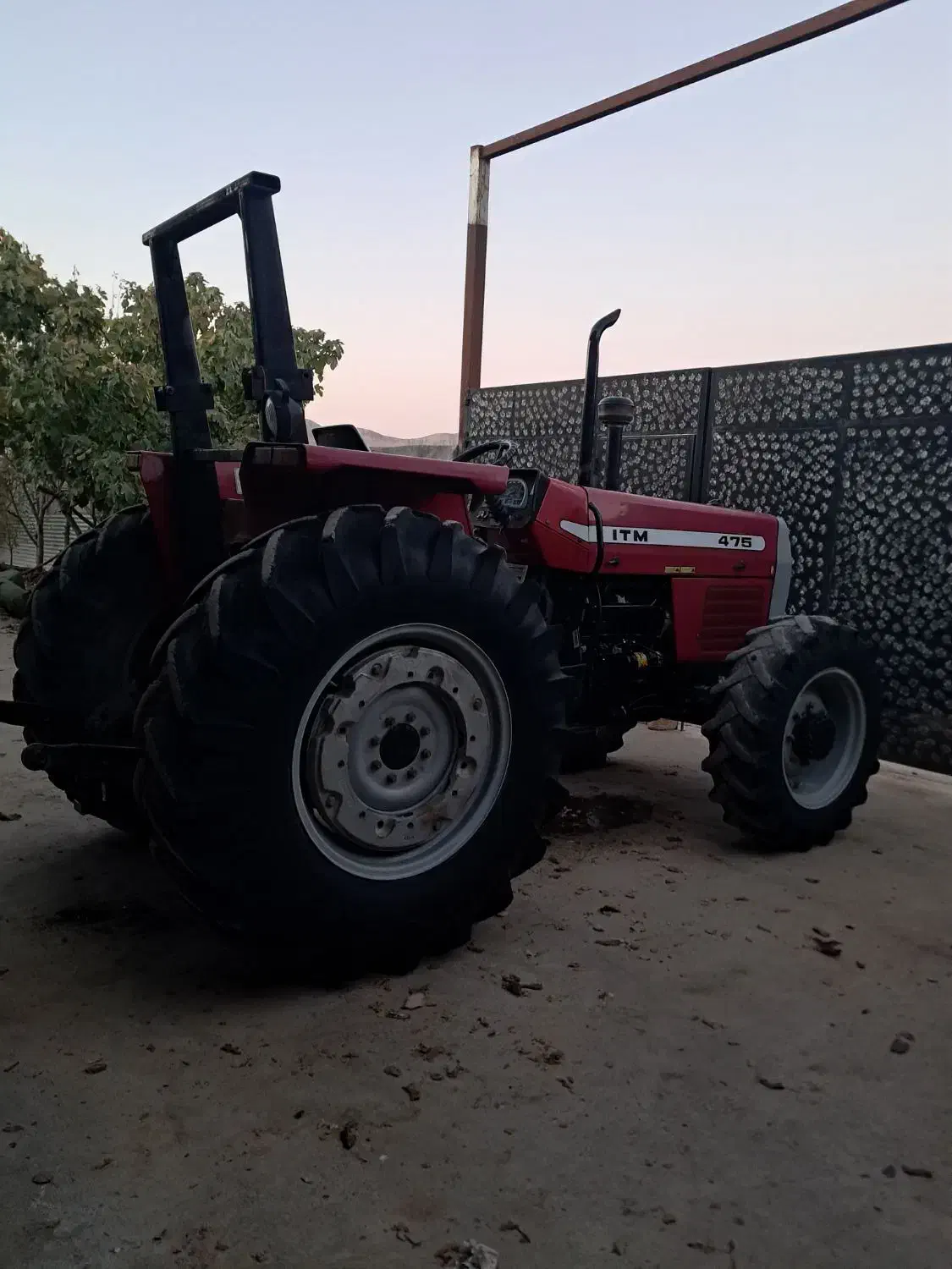 تراکتور۴۷۵ جفت دیفرانسیل فابریک کارخانه|خودرو سنگین|آشخانه, |دیوار