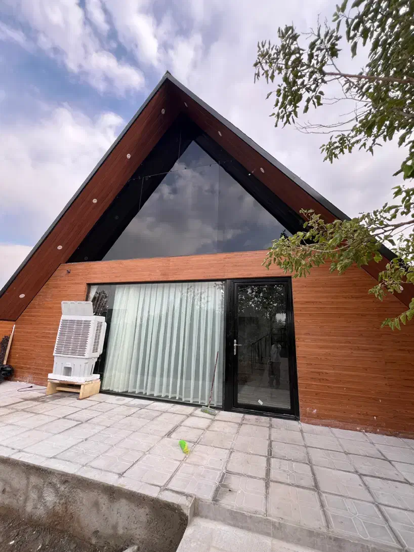 اجاره اولین ویلای استخردار سوئیسی|اجارهٔ کوتاهمدت ویلا و باغ|تبریز, |دیوار