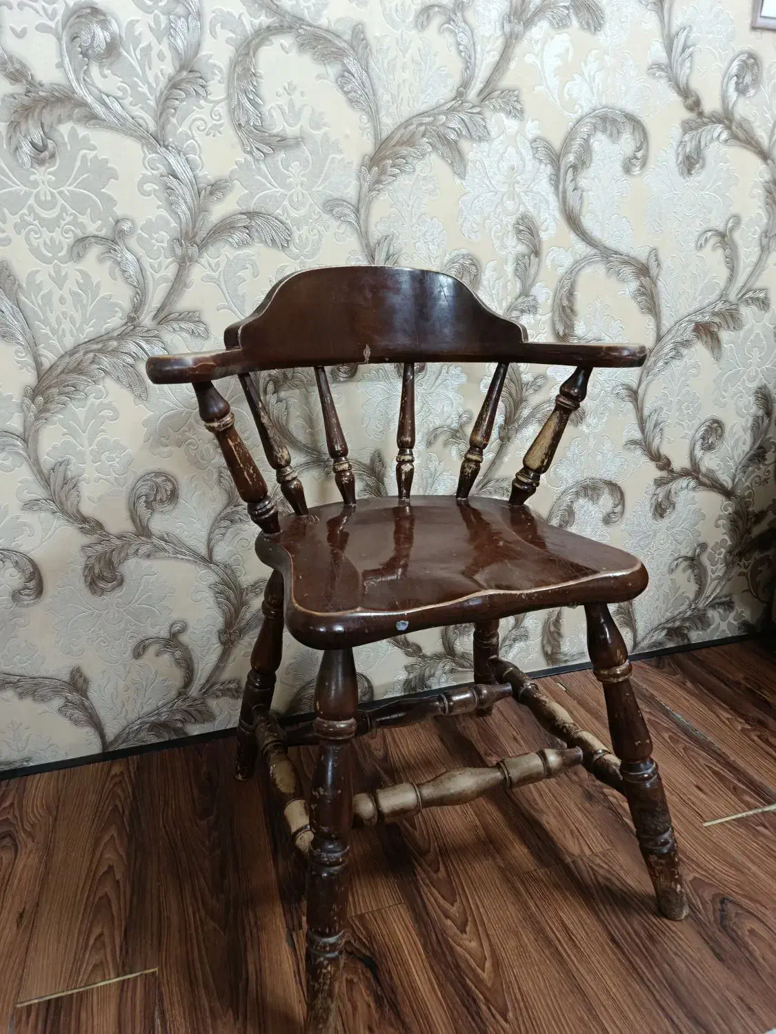 صندلی چوبی|صندلی و نیمکت|قم, کلهری|دیوار