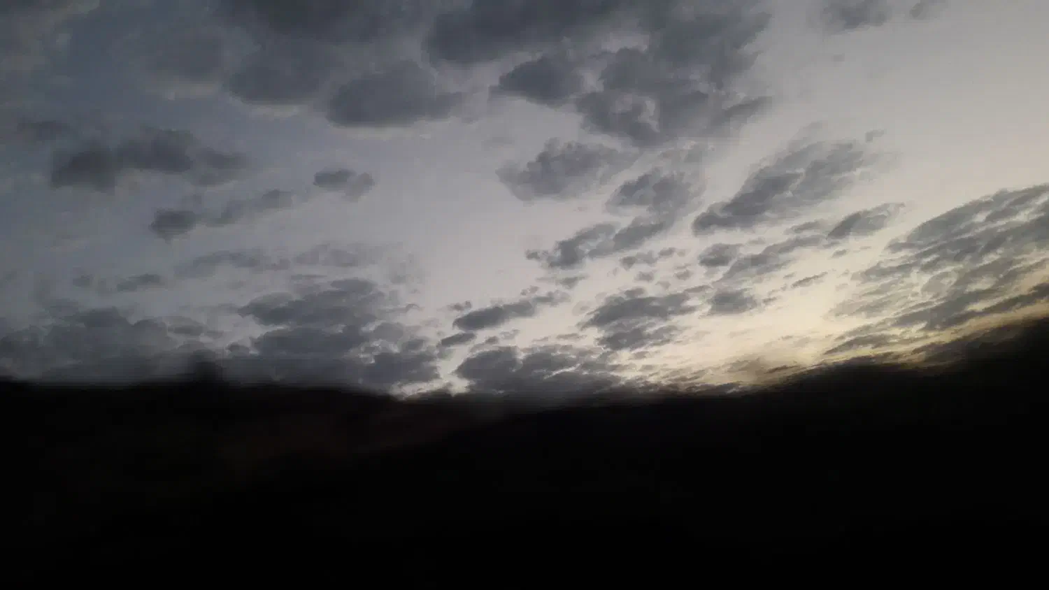 سلام هم وتن های محترم امروز سوییچ سه تایی گم شده|اشیا|سنندج, |دیوار