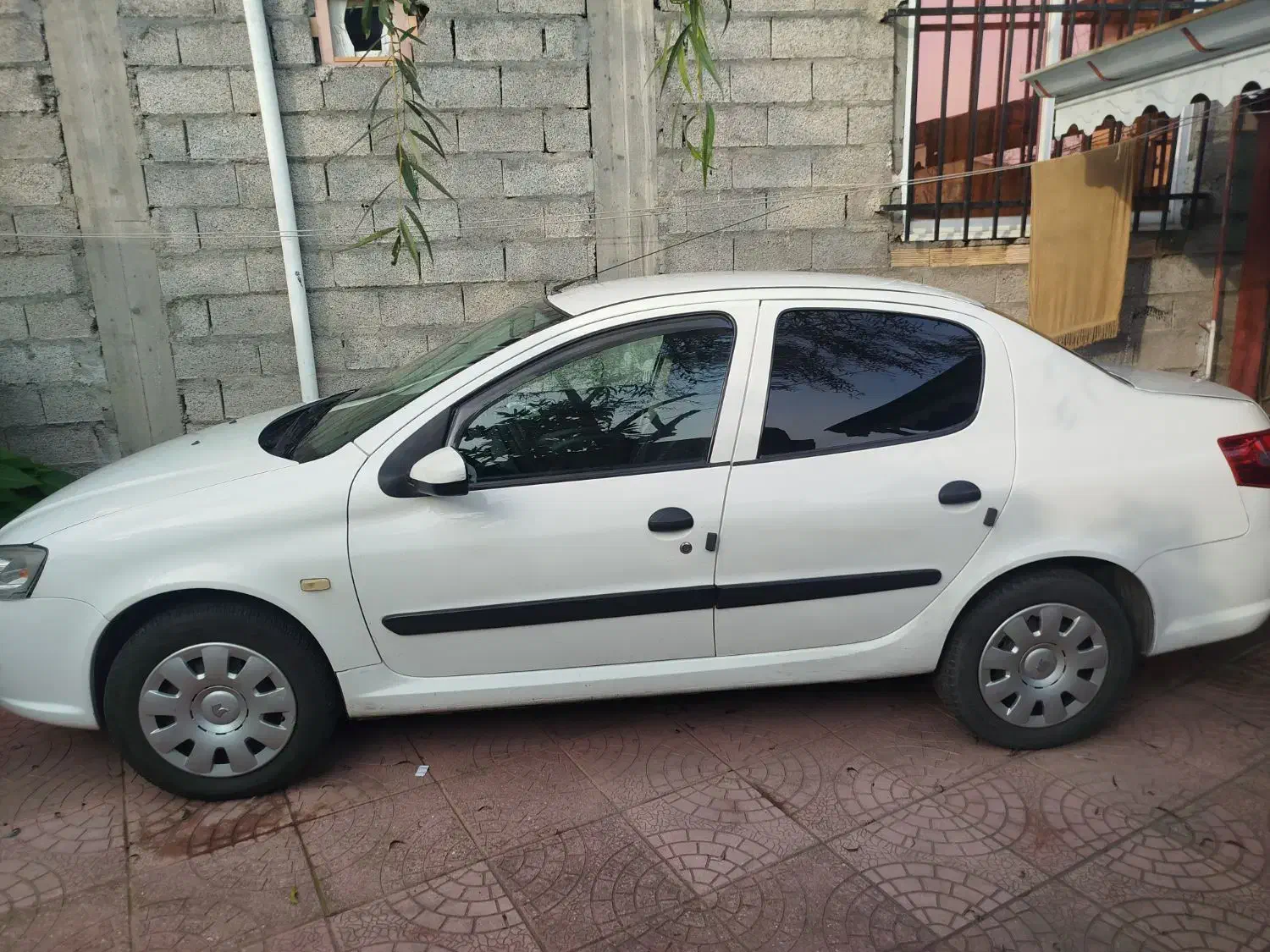 رانا|خودرو سواری و وانت|بندر انزلی, لیچارگی حسن رود|دیوار