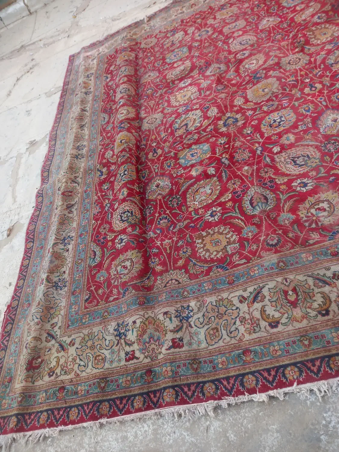 قالی دست بافت قدیمی|فرش|خمینی‌شهر, |دیوار