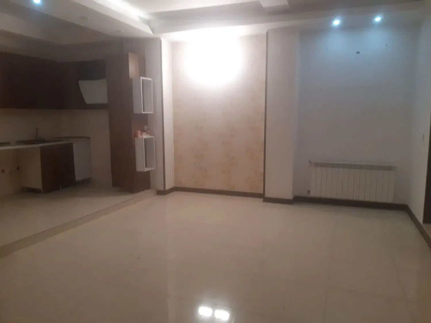 آپارتمان دو خواب بلوار آموزگار شهرک مطهری|اجارهٔ آپارتمان|کرمان, |دیوار