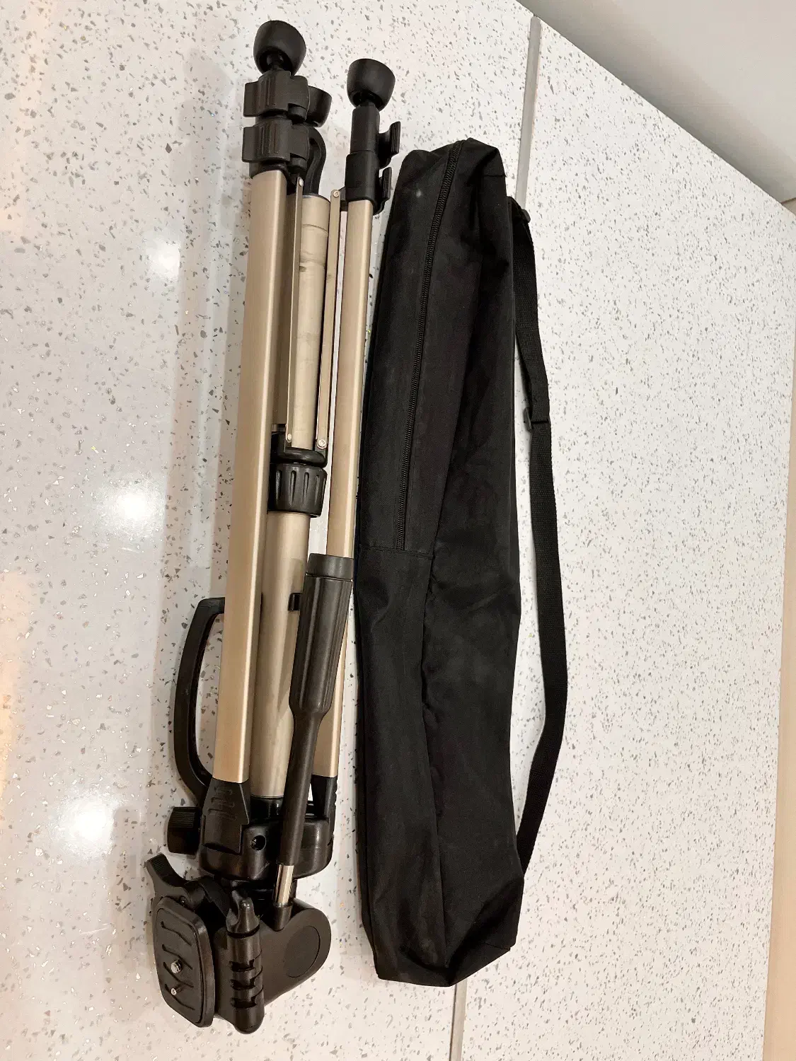 پایه دوربین عکاسی و هندیکم اصل سونی|دوربین عکاسی و فیلمبرداری|تهران, نیلوفر|دیوار