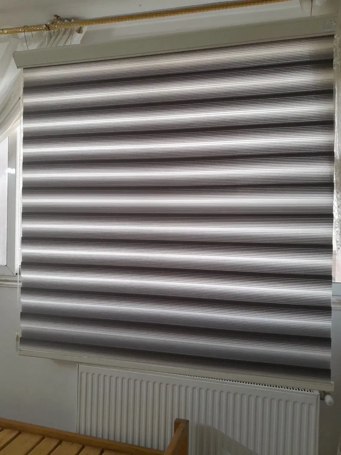 فروش پرده های زبرا و حریر و آستر با قیمت استثنایی|پرده، رانر، رومیزی|اصفهان, بهارستان|دیوار