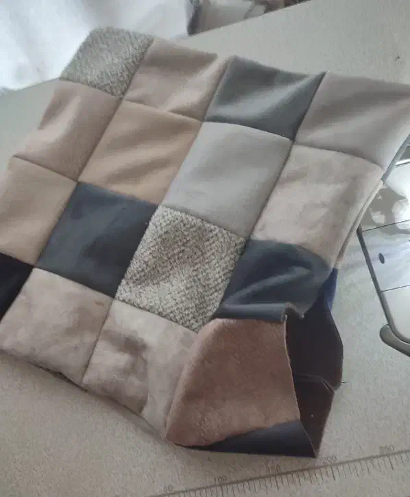 کوسن|رختخواب، بالش، پتو|سیمین شهر, |دیوار