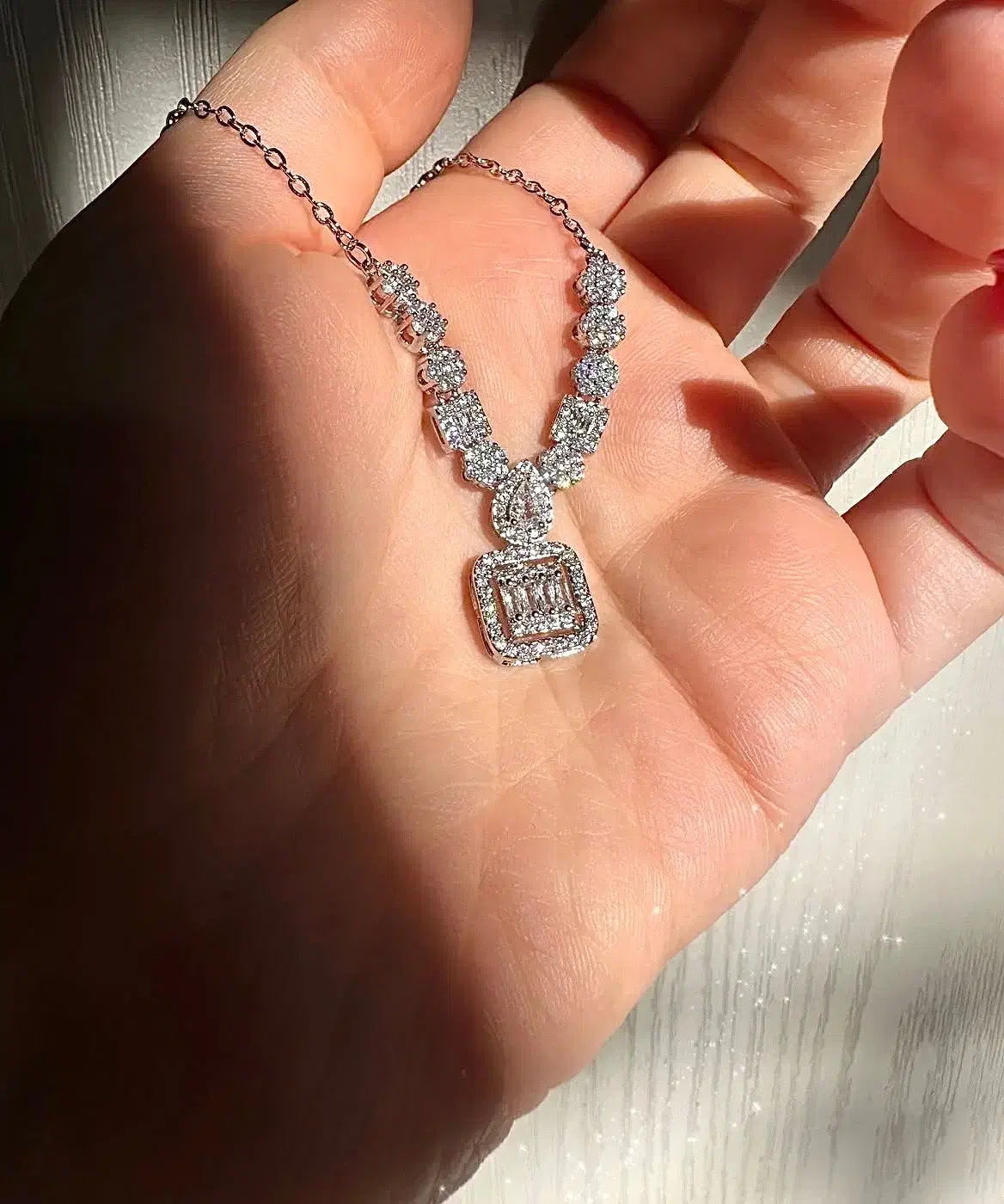 نیمست جواهری با ابکاری رادیوم مشابه نمونه طلا|بدلیجات|ملایر, |دیوار