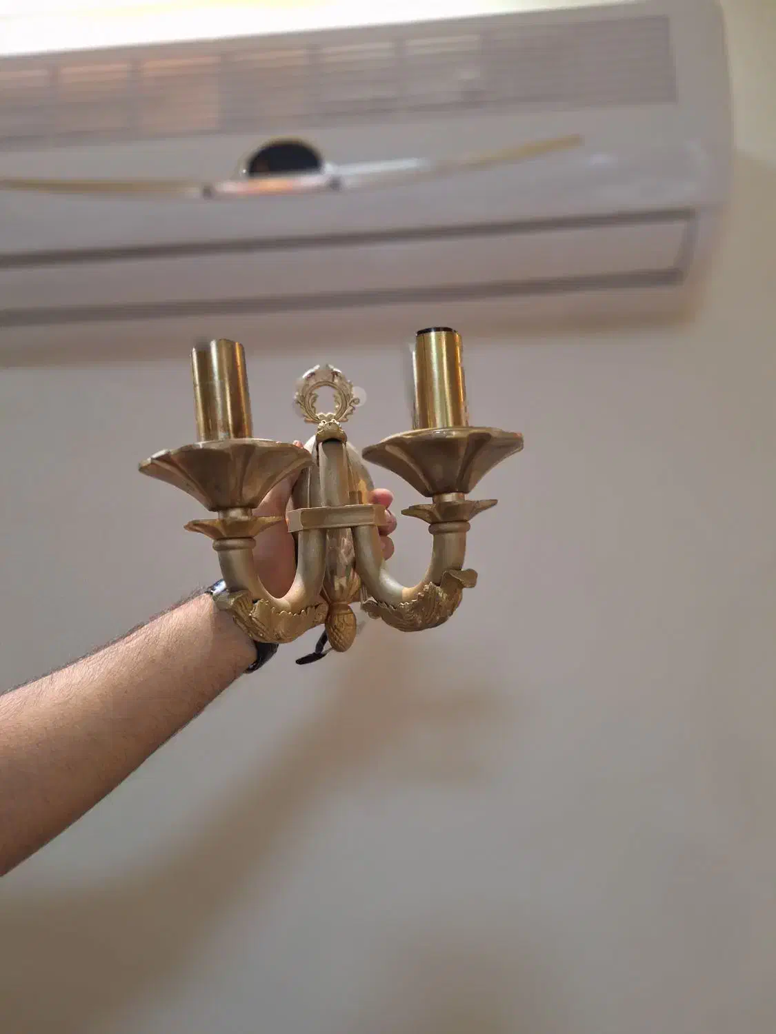 لوستر ۲تاو دیوار کوب دوتا ۵۰ باتخفیف ۴۰ میلیون|لوستر و چراغ آویز|تهران, شیخ هادی|دیوار