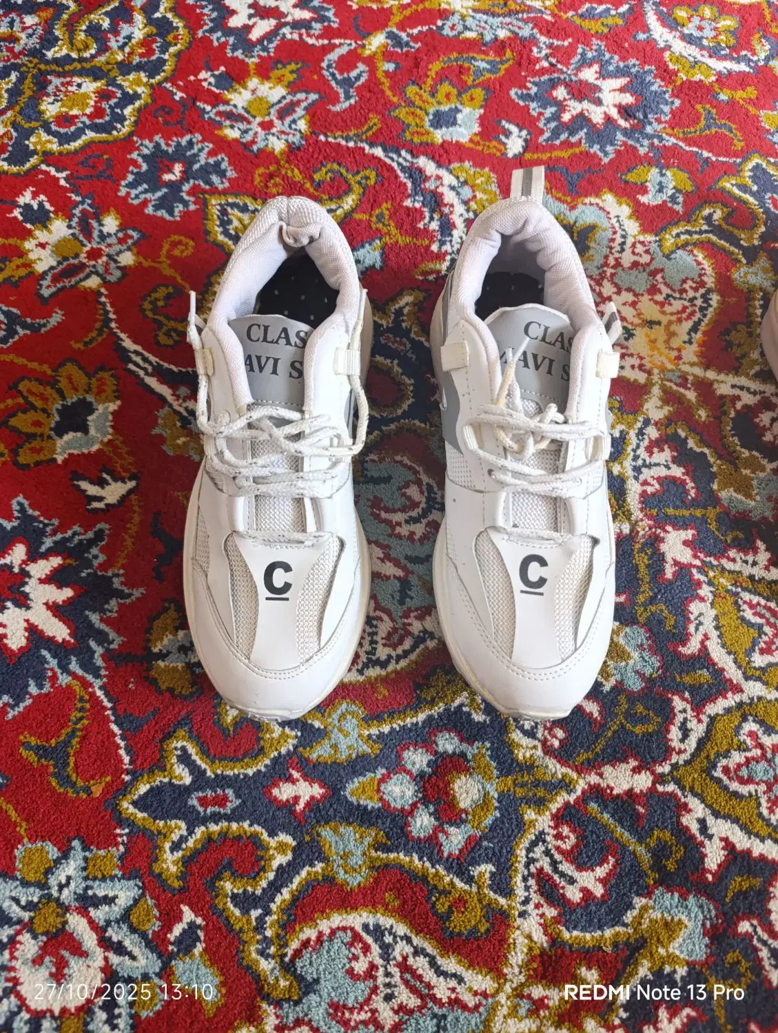 کفش|کیف، کفش، کمربند|آبدانان, |دیوار