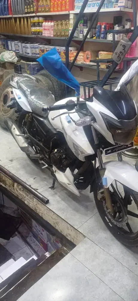 آپاچی ۱۸۰ سفید|موتورسیکلت|محمدشهر, ولدآباد|دیوار