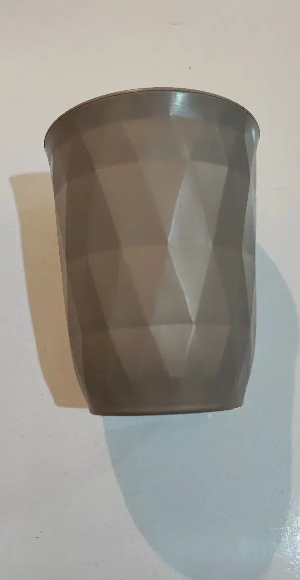 لیوان|ظروف نگهدارنده، پلاستیکی، یک‌بارمصرف|خوی, |دیوار