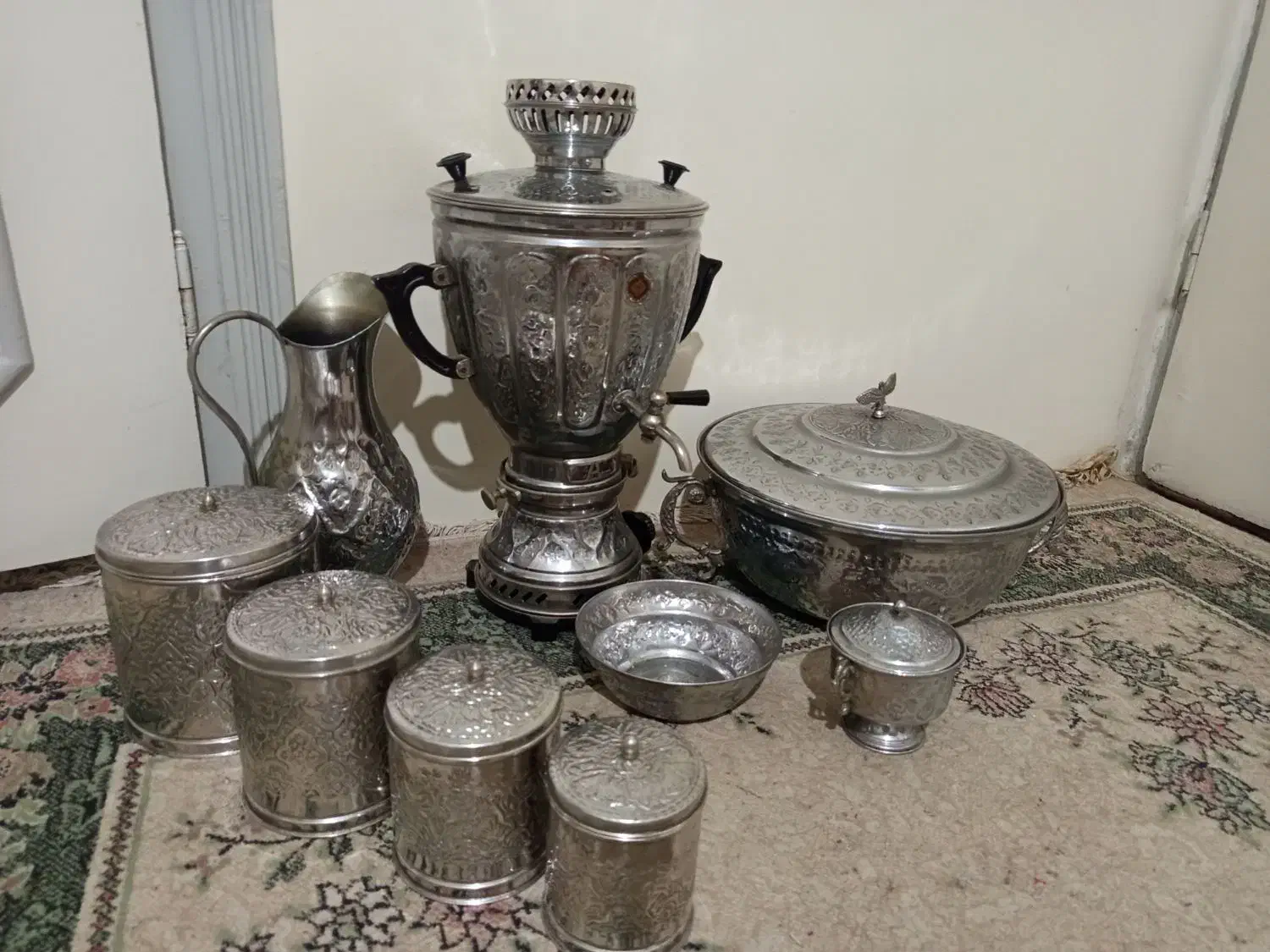 سرویس نه تیکه سماور گازی کنده کاری شده|سماور، چایساز، قهوهساز|مشهد, هفده شهریور|دیوار