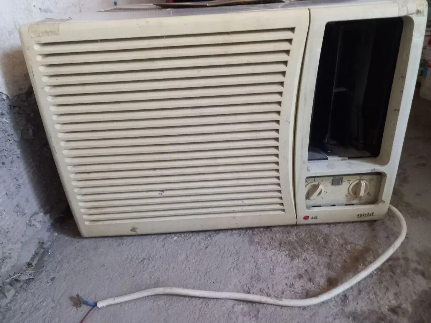 کولر پنجره ای الجی|کولر گازی و فن‌کوئل|نگین شهر, |دیوار