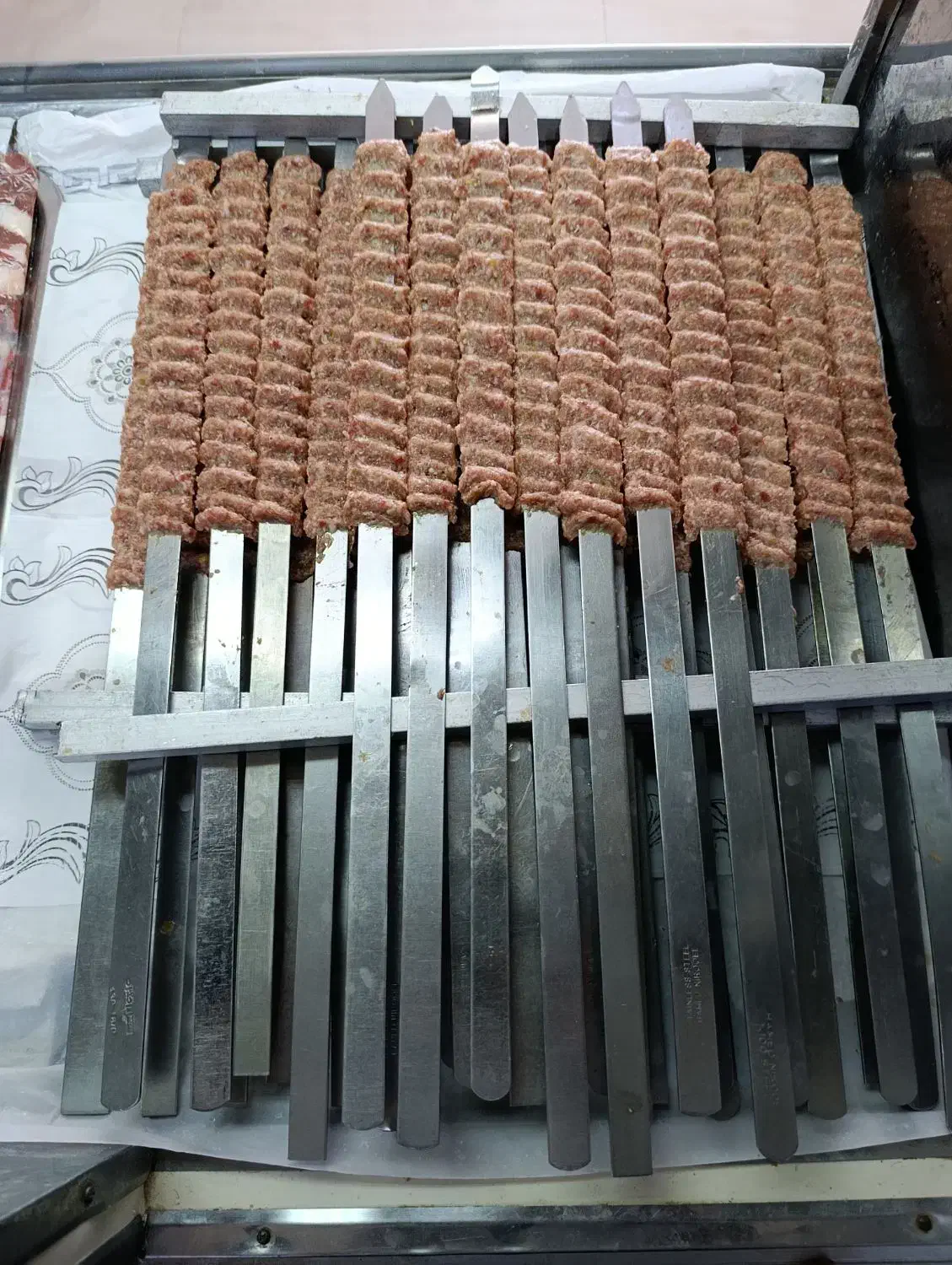 واگذاری یک رستوران در حال کار بین راهی نهرخلج|فروش مغازه و غرفه|زنده رود, |دیوار