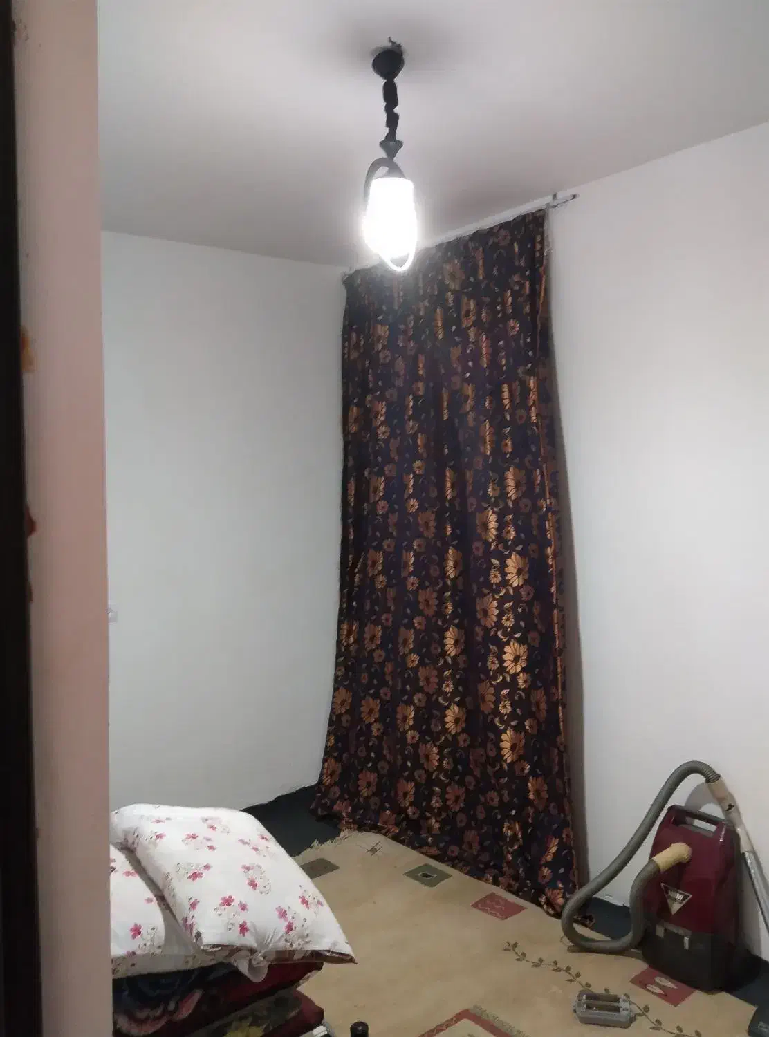 اجاره|اجارهٔ کوتاهمدت آپارتمان و سوئیت|شیراز, لب آب|دیوار