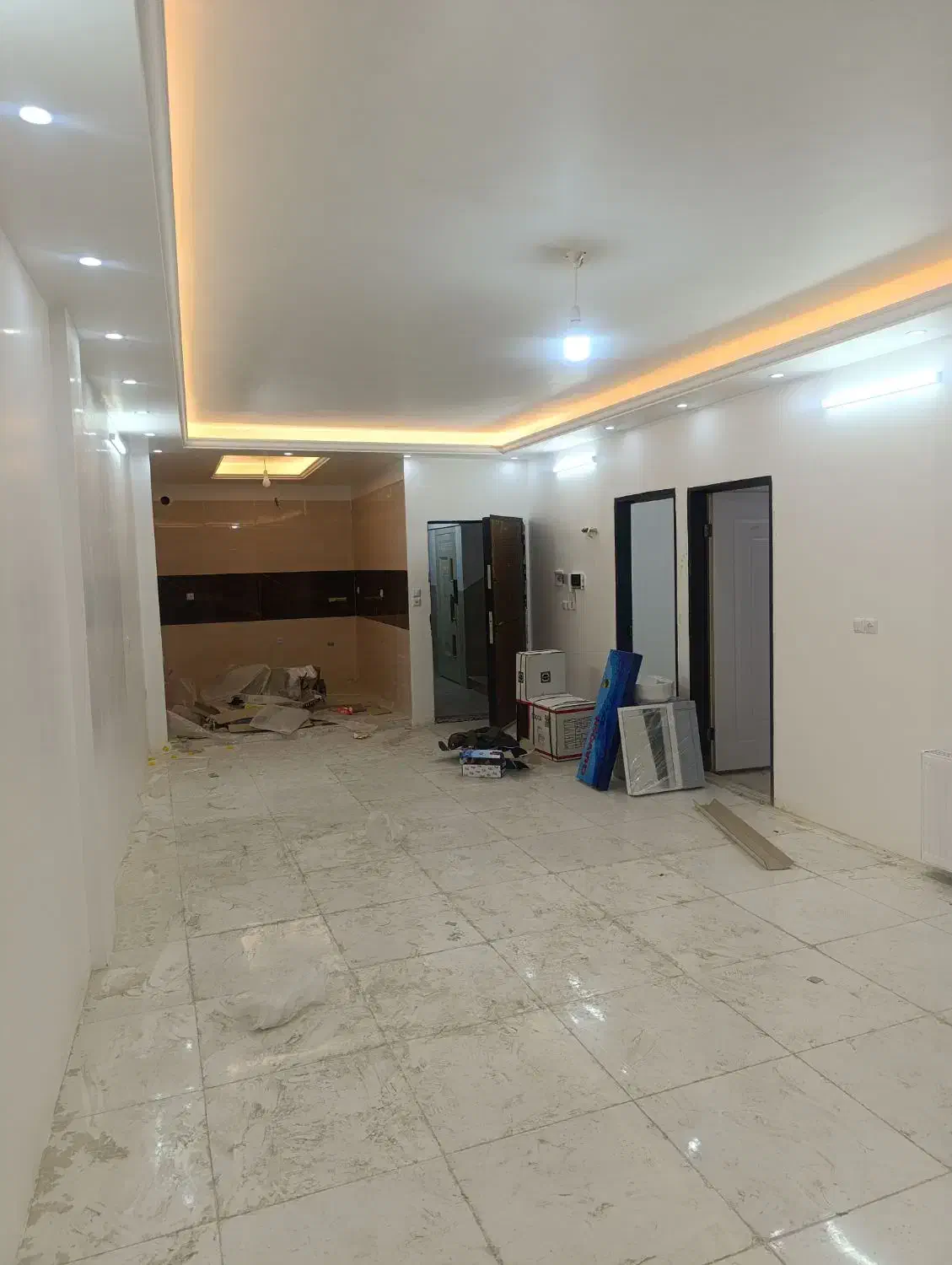 رهن واحد 3 خوابه/تکمیل/طبقه اول رو به نما/همت/گلشن|اجارهٔ آپارتمان|قم, شهرک فاطمیه|دیوار